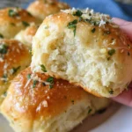 30-Minute Garlic Parmesan Dinner Rolls